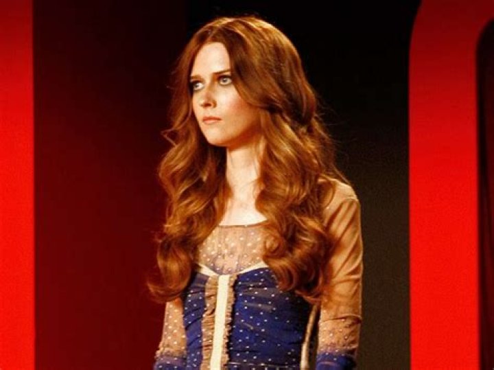 Ann Ward Bio, Wiki, Age, Height, Brother, Husband, Dating, ANTM, Vogue, CoverGirl and Net Worth