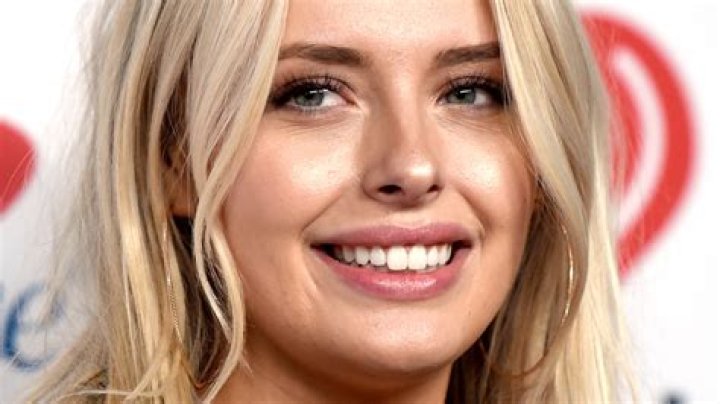 Corinna Kopf salary: How much does Corinna make per month on OnlyFans?