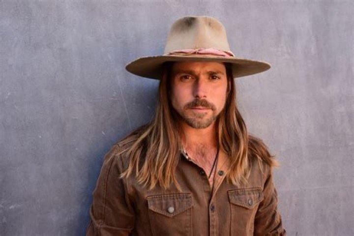 Lukas Nelson: Age, Wiki, Biography, Birthday, Father, Married, Wife, Siblings, & Net Worth