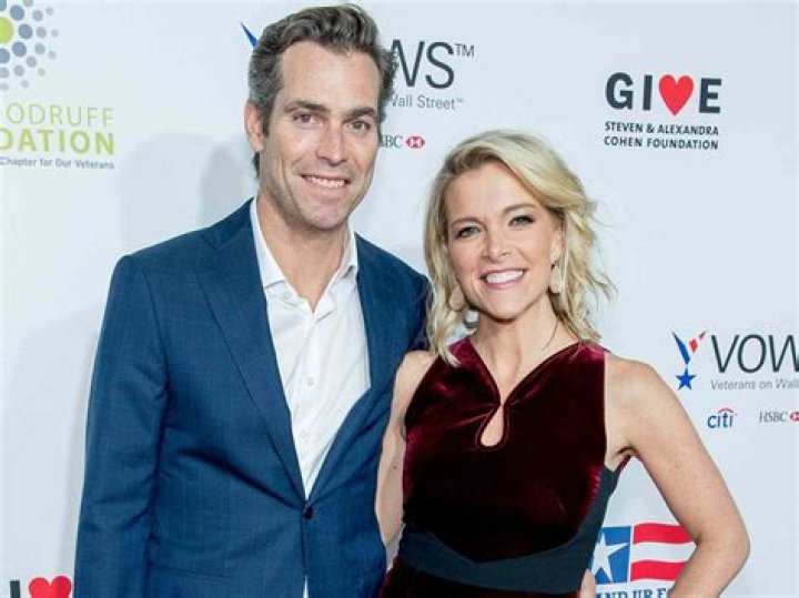Topher Bio, Age, Height, Girlfriend, Net Worth, Facts